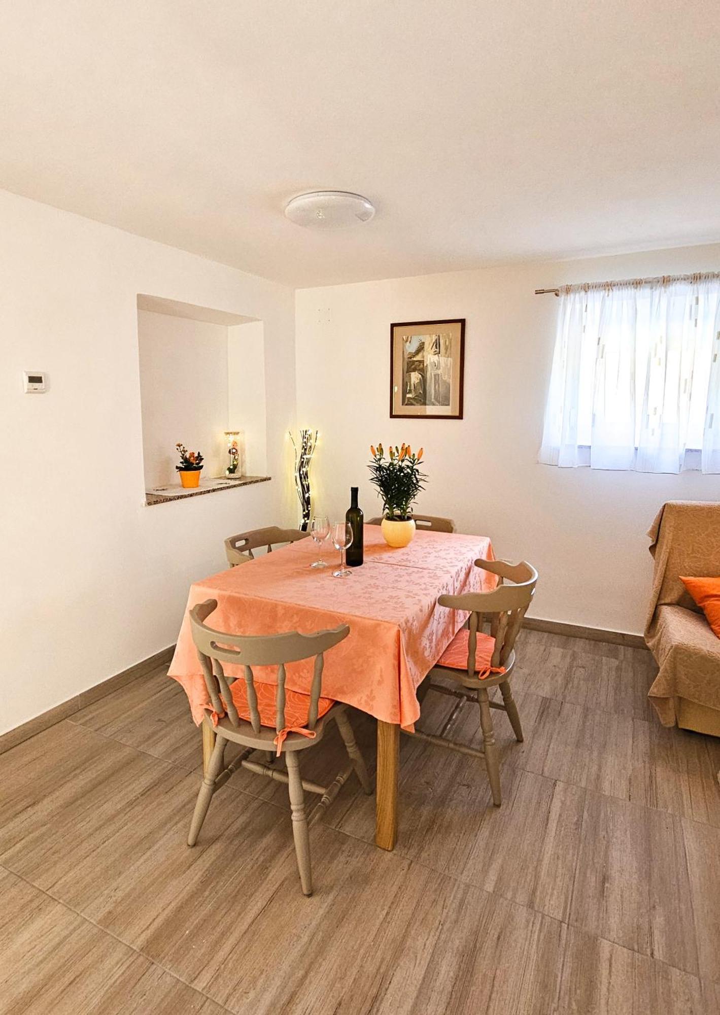 Apartman Petra Vrh  Exterior photo
